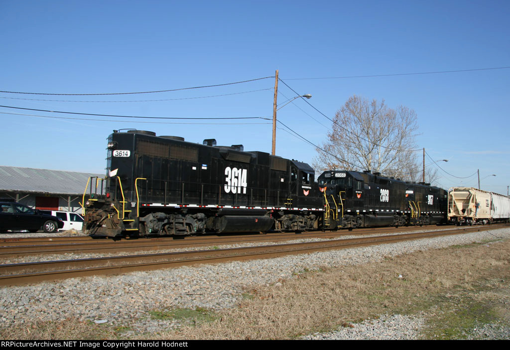 NCYR 3614 leads two other Nash County units to make a pickup